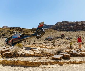 From Las Vegas: Grand Canyon Helicopter Tour with Champagne