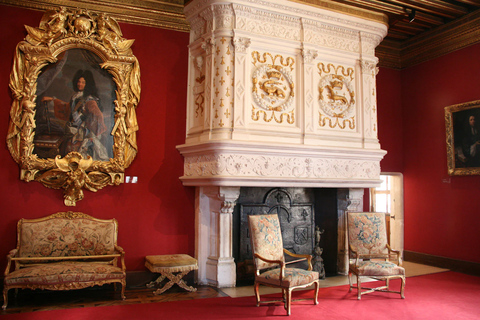 Best of Loire Valley: 4 Châteaux Day Tour from Paris