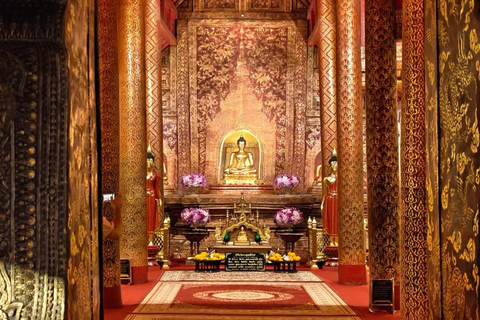Chiang Mai: Old City Walking Tour with Temples & History Small Group Without Entry Fees