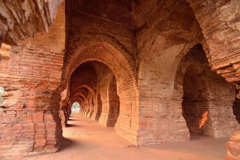 From Kolkata: Bishnupur & Mayapur 4-Day Guided Tour