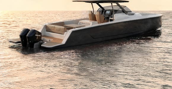 Milos: Private Speedboat Tour—Kleftiko Sarakiniko Poliegos