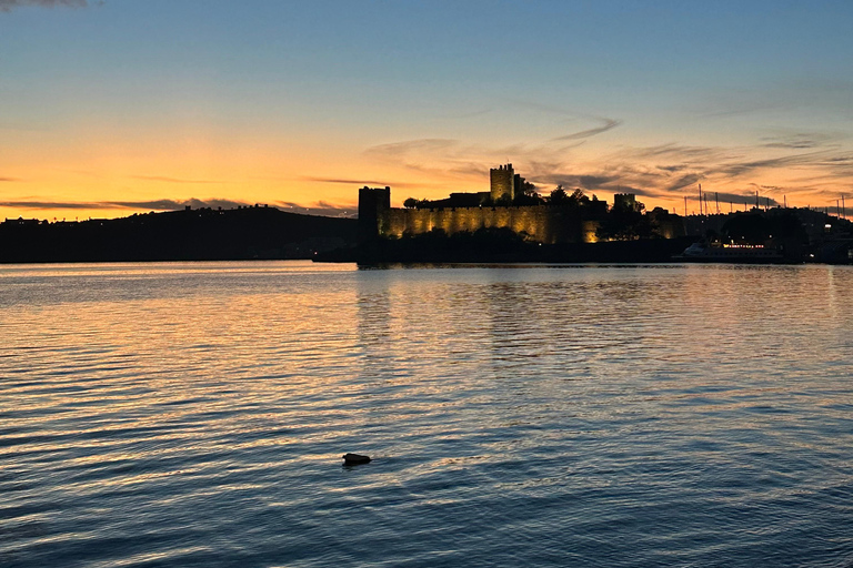 Bodrum: Romantic Wedding Proposal with optional Photoshoot Motoryacht Option