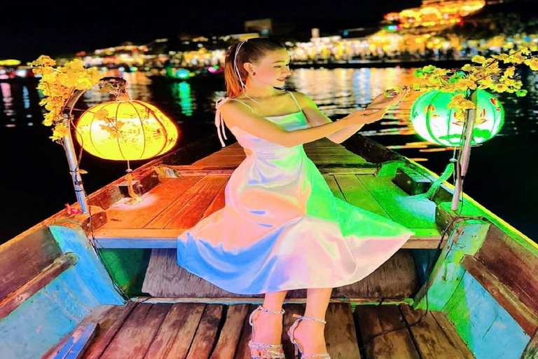 Hoi An Private Lantern Cruise by Romantic Sunset/Night HoiAn Lantern Cruise Private/Sunset/Sunrise/Lighting Lantern