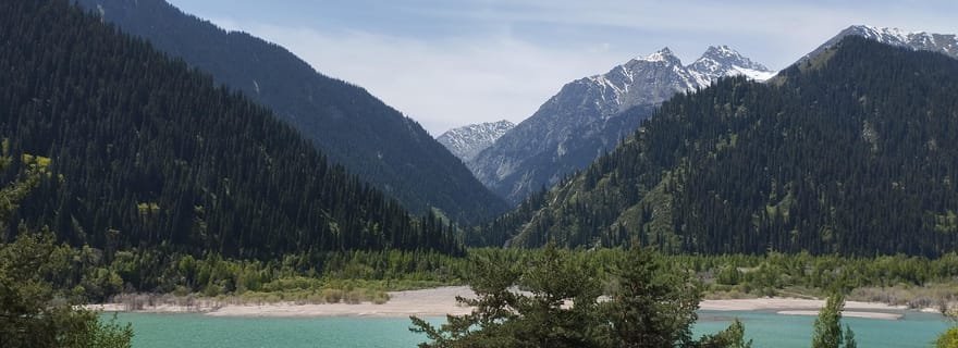 Almaty : excursion d'une journée au lac Issyk et à la cascade de la gorge de Turgen