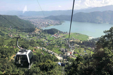 Pokhara: Excursión en teleférico - Vista de pájaro de la montaña y el lago