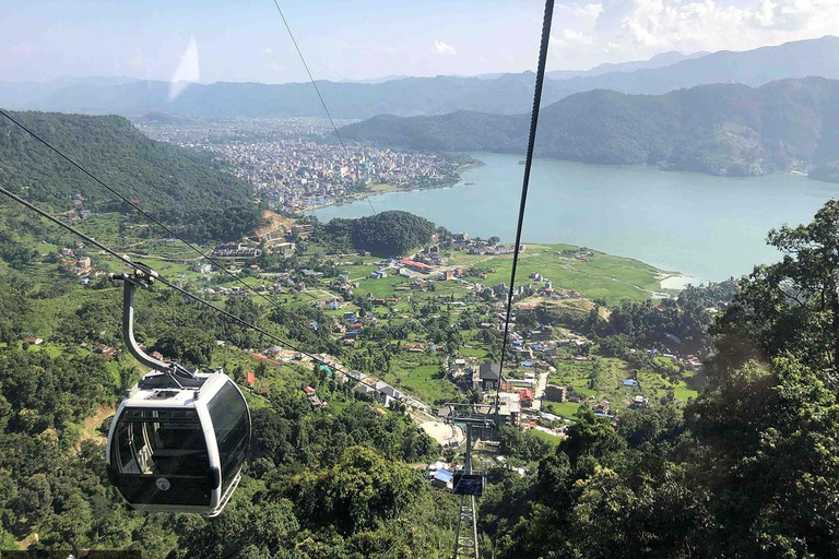 Pokhara : Excursion en téléphérique - Vue sur les montagnes et le lac