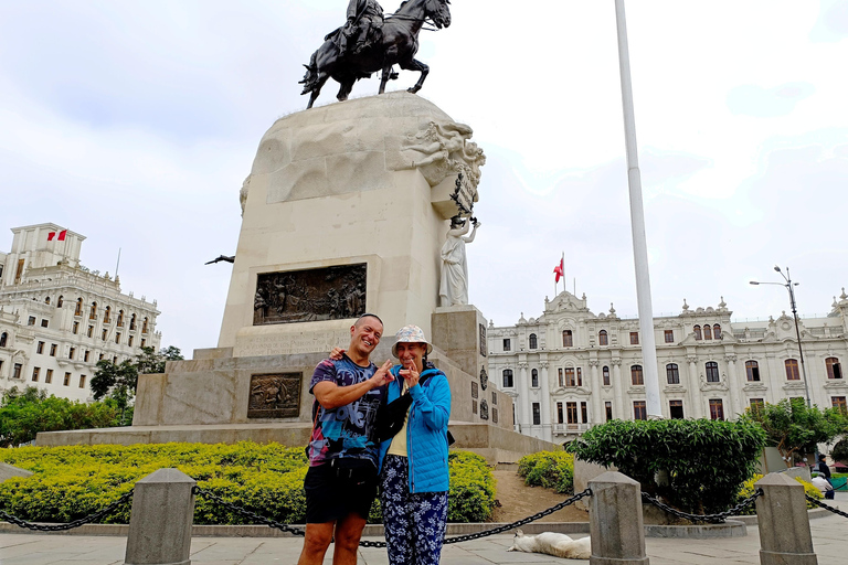 Lima: Pachacamac + City tour & Catacobms