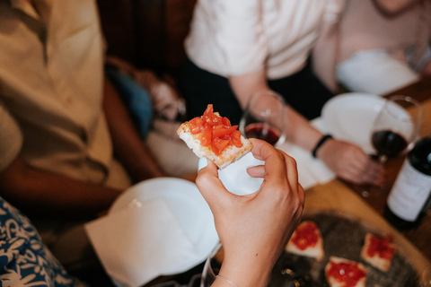 Florence: Small-Group Sunset Food & Wine Tour in Oltrarno Small-Group Sunset Food & Wine Tour in Oltrarno