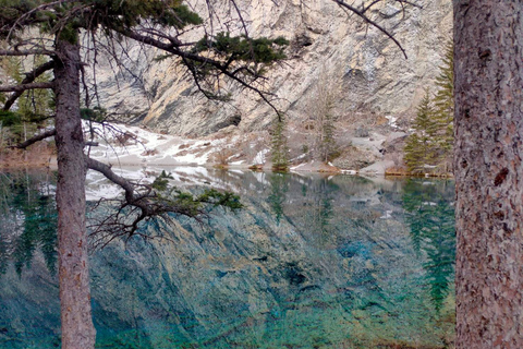 Jezioro Grassi i kanion Grotto Wędrówki Calgary/Canmore/BanffJezioro Grassi i kanion Grotto – wędrówka Calgary/Canmore/Banff