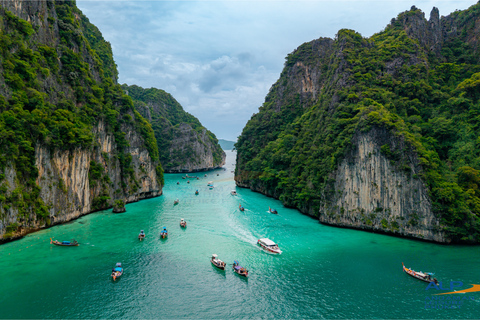 Phuket: Phi Phi Islands Premium Catamaran Tour Max 28 pax