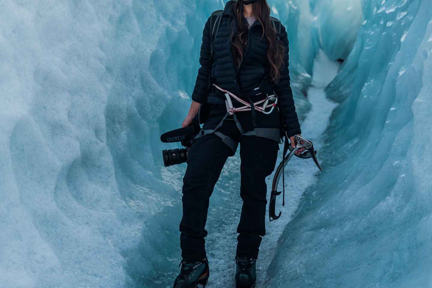 斯卡夫塔山：瓦特纳冰川上蓝冰洞探险与徒步之旅