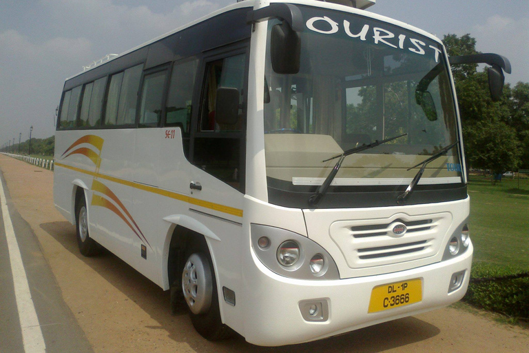 Private Transfer From New Delhi Airport/Hotels to Agra Private Transfer From New Delhi to Agra