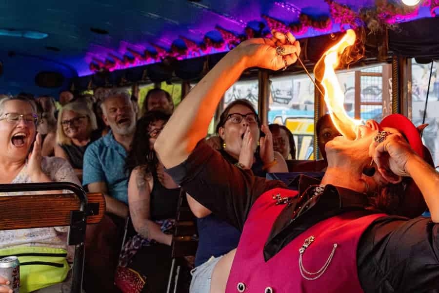 Asheville: Geisterhafte Comedy-Bustour. Foto: GetYourGuide Asheville: Geisterhafte Comedy-Bustour. Foto: GetYourGuide