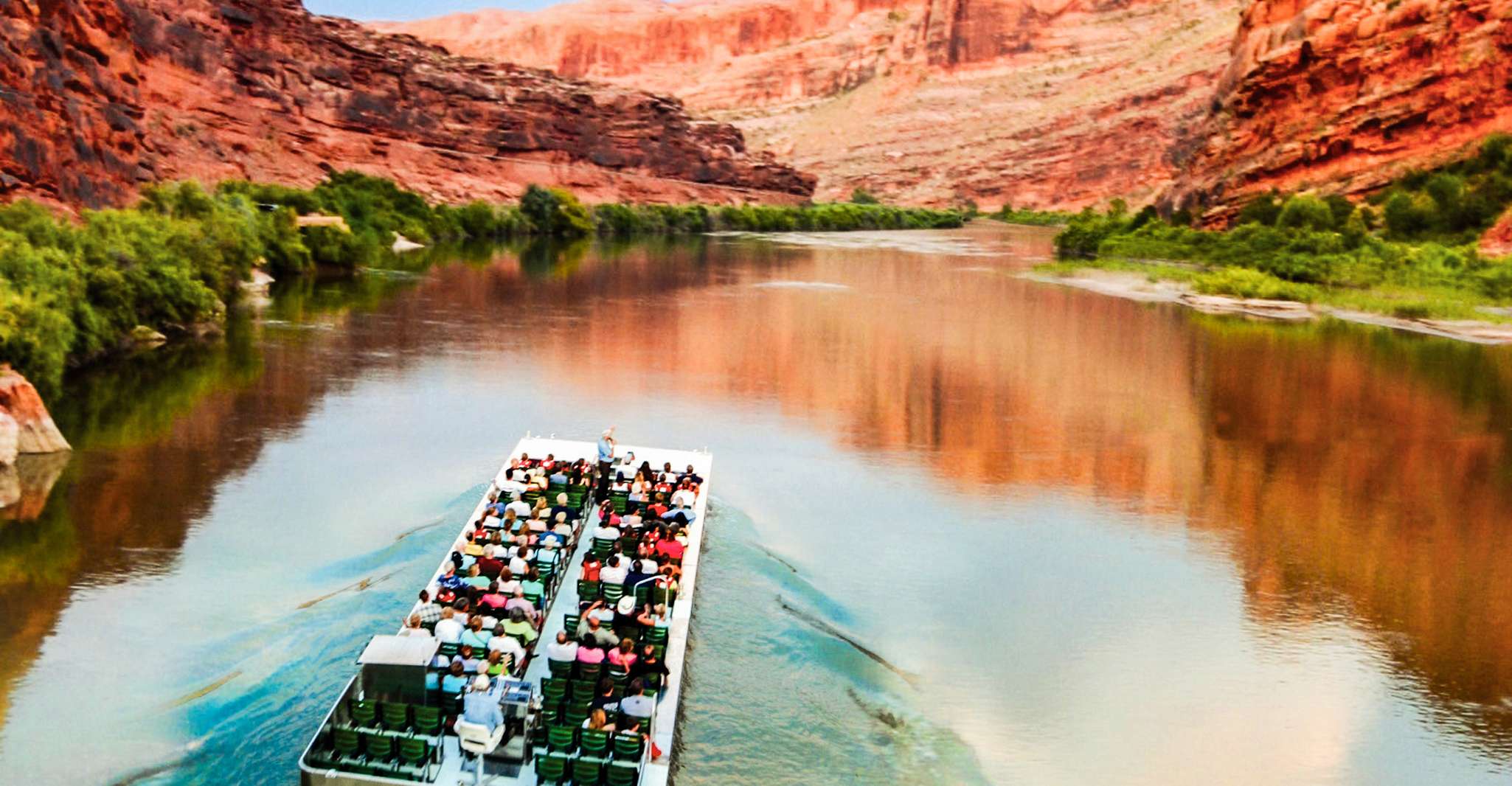 Moab, Colorado River Dinner Cruise with Music and Light Show - Housity