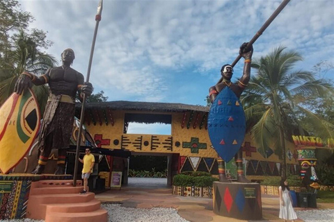 Medellín: Pablo Escobar Hacienda Napoles Full Day Tour