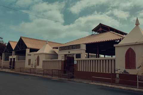 Tuk Tuk: Discover Mindelo on 3 wheels with Cooltuk: Cultural Tour