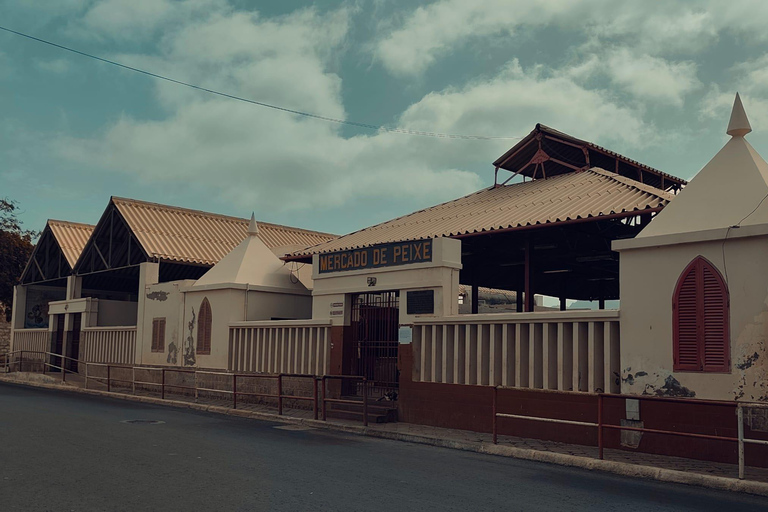 Tuk Tuk: Discover Mindelo on 3 wheels with Cooltuk: Cultural Tour