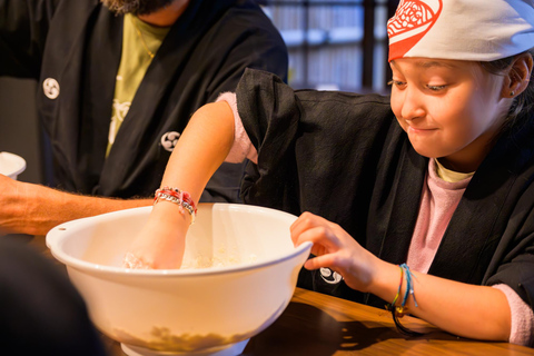 Samurai Gyoza Factory Kyoto: Corso di cucina Gyoza