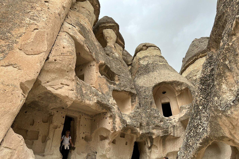 Cappadocia: Red Tour Cappadocia: Red Tour in Spanish & Chinese & Russian