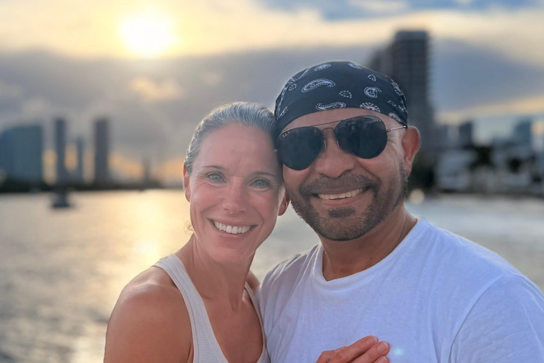 Miami Sunset Boat Tour: Celebrity Mansions & Skyline