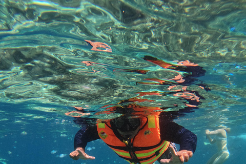 Lombok: Private Glass-Bottom Boat Tour with Snorkeling