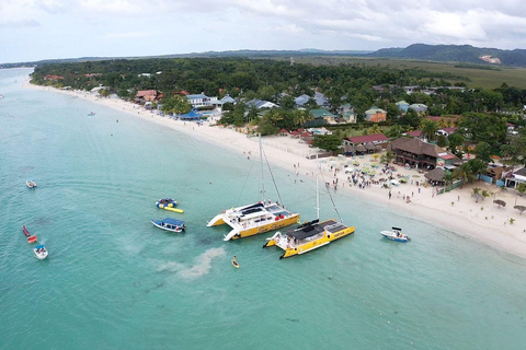 Negril: Private Charter Sunset Catamaran Cruise Private Charter Cruise
