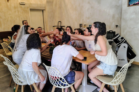 Mediterranean gastronomic experience: Taste traditional wines and tapas in Alicante