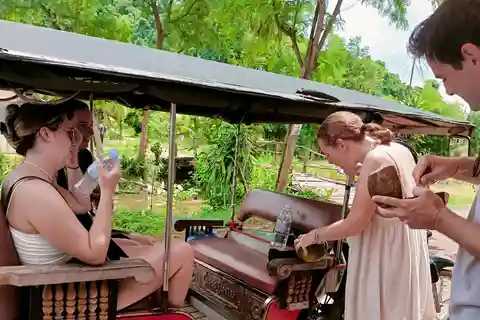 A zona rural de Kampot inclui a quinta de pimentos, a praia do mercado de caranguejos de Kep