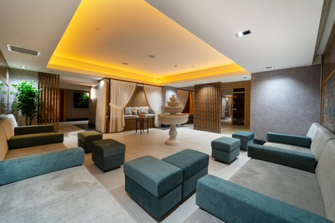 Istanbul: Public, Private or VIP Hammam & Spa in Old City In Public Bath ( max. 5 guests at the same time )