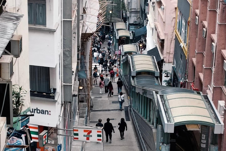 From Shenzhen: Hong Kong Heritage, Skyline & Harbour View Guide for other languages