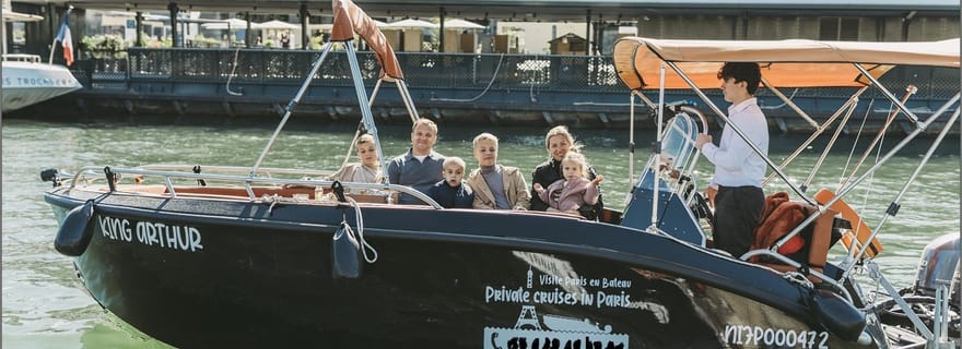 Les meilleures croisières privées à Paris avec champagne et d'autres surprises