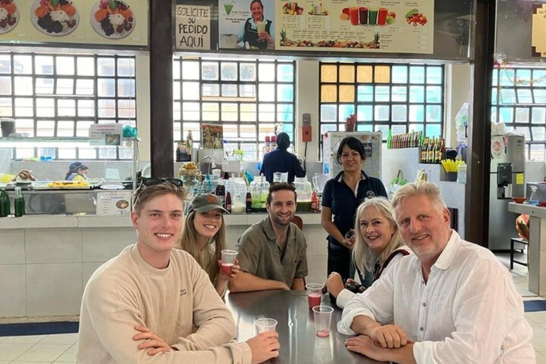 Quito: Kookles met chef-kok, rondleiding over de markt &amp; vervoer