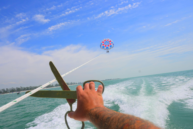 90-Minute Parasailing Adventure in Anna Maria Island, FL