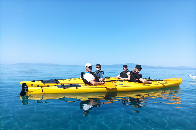 Kalamata : excursion d&#039;une journée en kayak de mer avec déjeuner