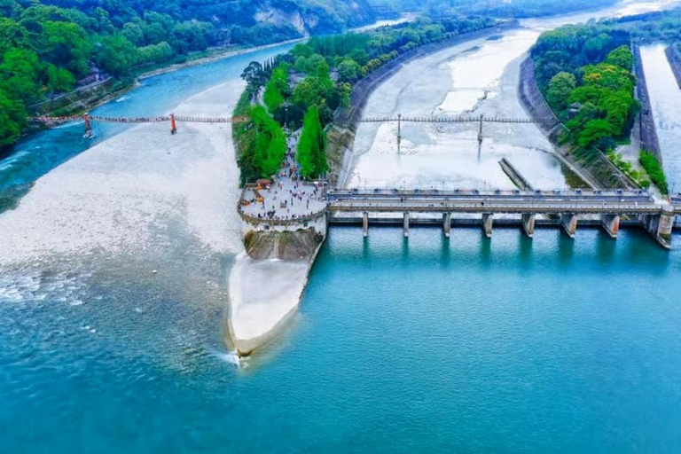 Dujiangyan: Dujiangyan Scenic Area Ticket Dujiangyan Scenic Area Ticket with Round-Trip Hotel Transfer