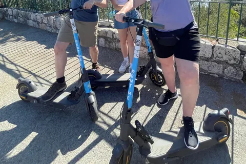 Nizza: tour panoramico in scooter elettrico di 1h30