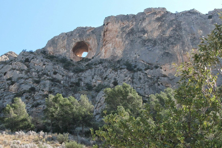 Private driving tour to Canelobre Caves & Busot & Campello