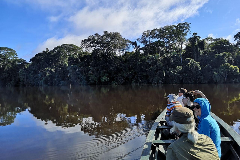 Puerto Maldonado: Lago Sandoval Day Trip with Lunch