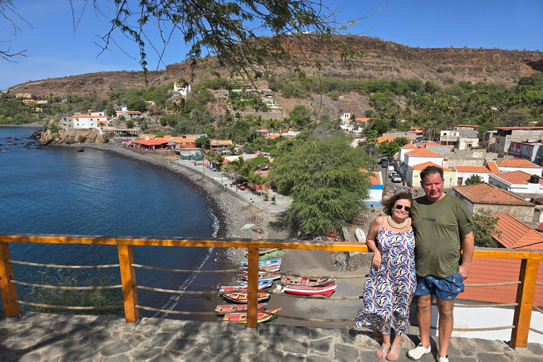 Praia: Santiago Island Tour with Airport Transfer Airport transfer luxury