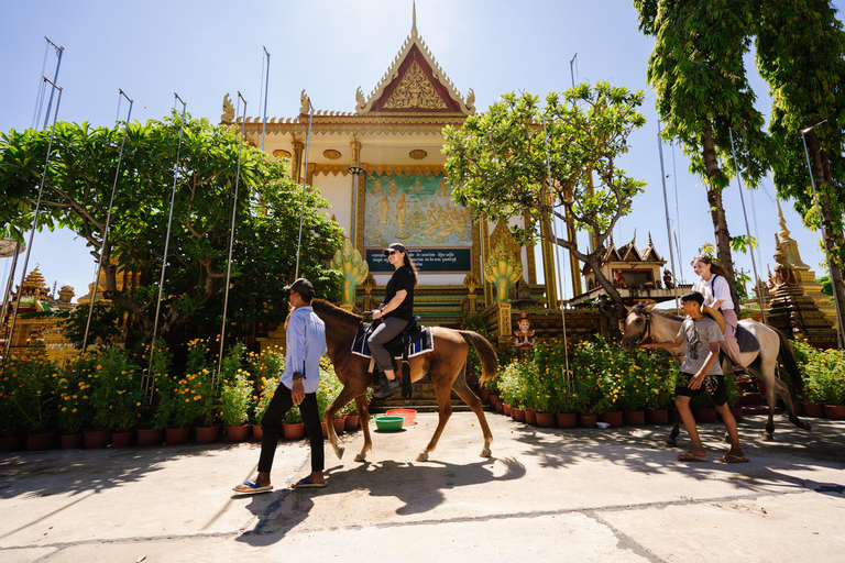 Siem Reap: Private Horseback & Horse-Drawn Carriage Rides (1 hour) Horseback Ride
