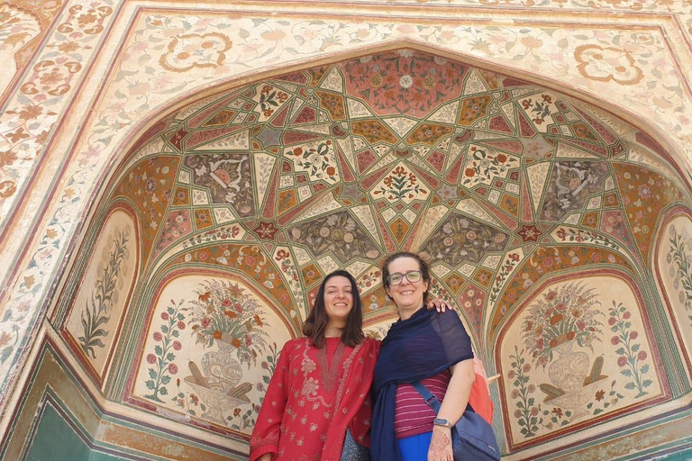 Jaipur: Amber Fort, Stepwell & Jal Mahal with Pickup Private Tour without Entry Tickets