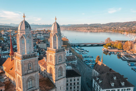 Tour privado a pie de un día en ZúrichVisita privada a pie de un día en Zúrich