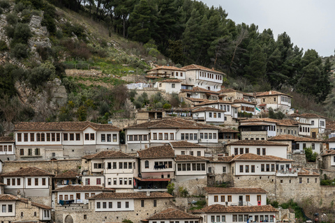 Berat : Visite guidée du château et de la vieille ville à pied