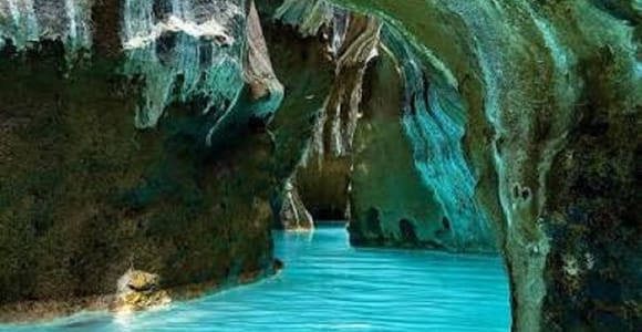 Muscat: Hidden Canyon & Sulfur-Rich Natural Pools