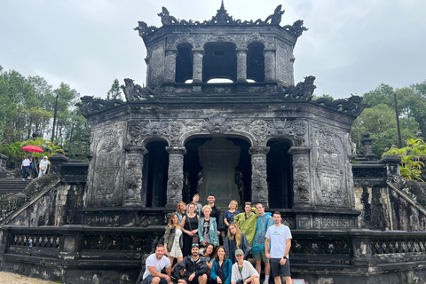 Från Hoi An: Hue City Private Tour med guide