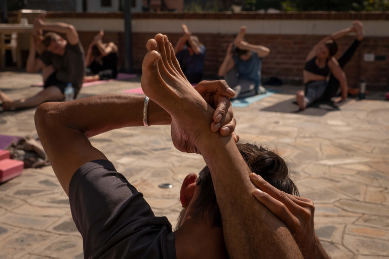 Retiro de meditación y yoga de un día con almuerzo, Katmandú