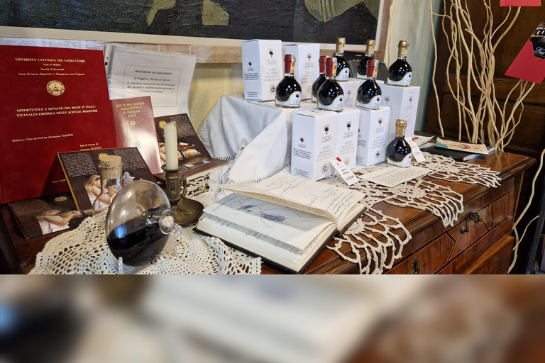 Modena: Organic & Traditional Balsamic Vinegar Tour with EVO Oil Tasting