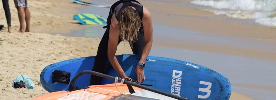 Marbella : Cours de planche à voile de 5 jours avec équipement