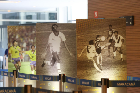 Private Maracanã Tour: Museum, Locker Rooms & Sacred Pitch