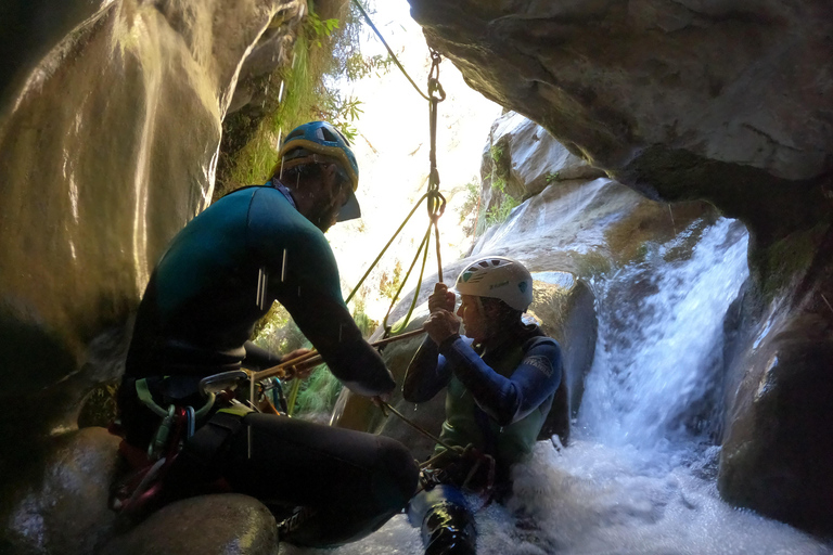 Nerja: Rio Verde Canyoning Experience with Snacks